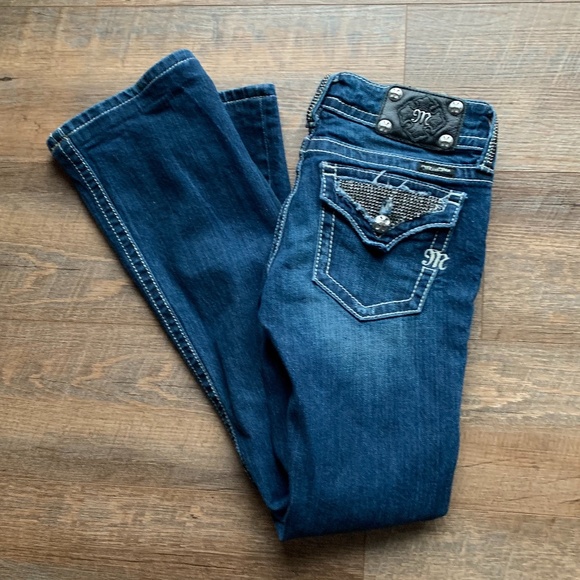 Miss Me-Bootcut Stretch Denim Jeans Rhinestones size 26 but fit like 24/25 - Picture 3 of 13